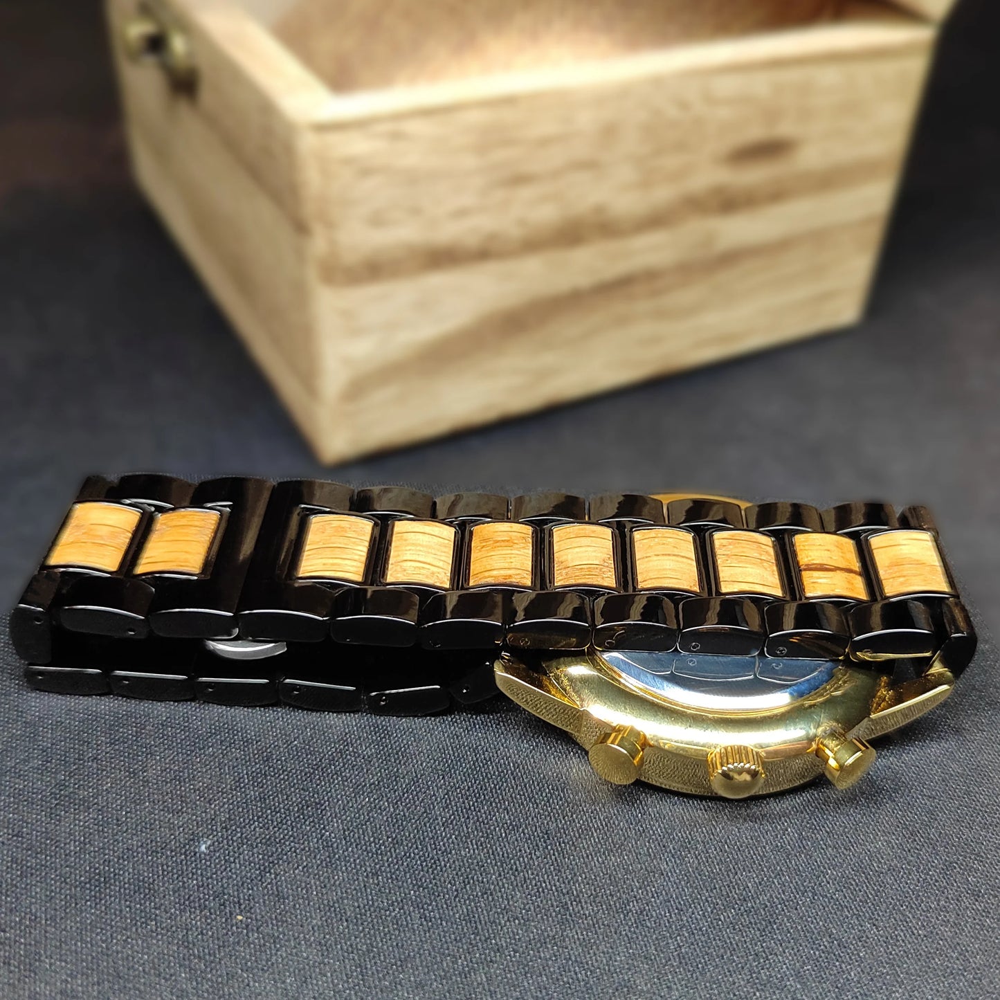 Men’s Wooden Watch With Unique Chronographic Design - Quartz Movement Sports Style