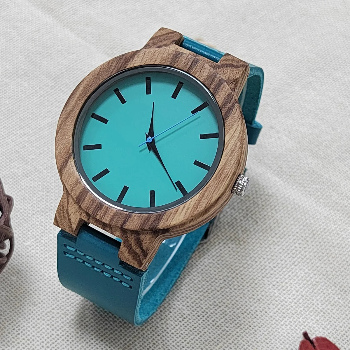 Unisex Classic Analog Face Wooden Wristwatch For Men or Women - Quartz Movement With Leather Strap