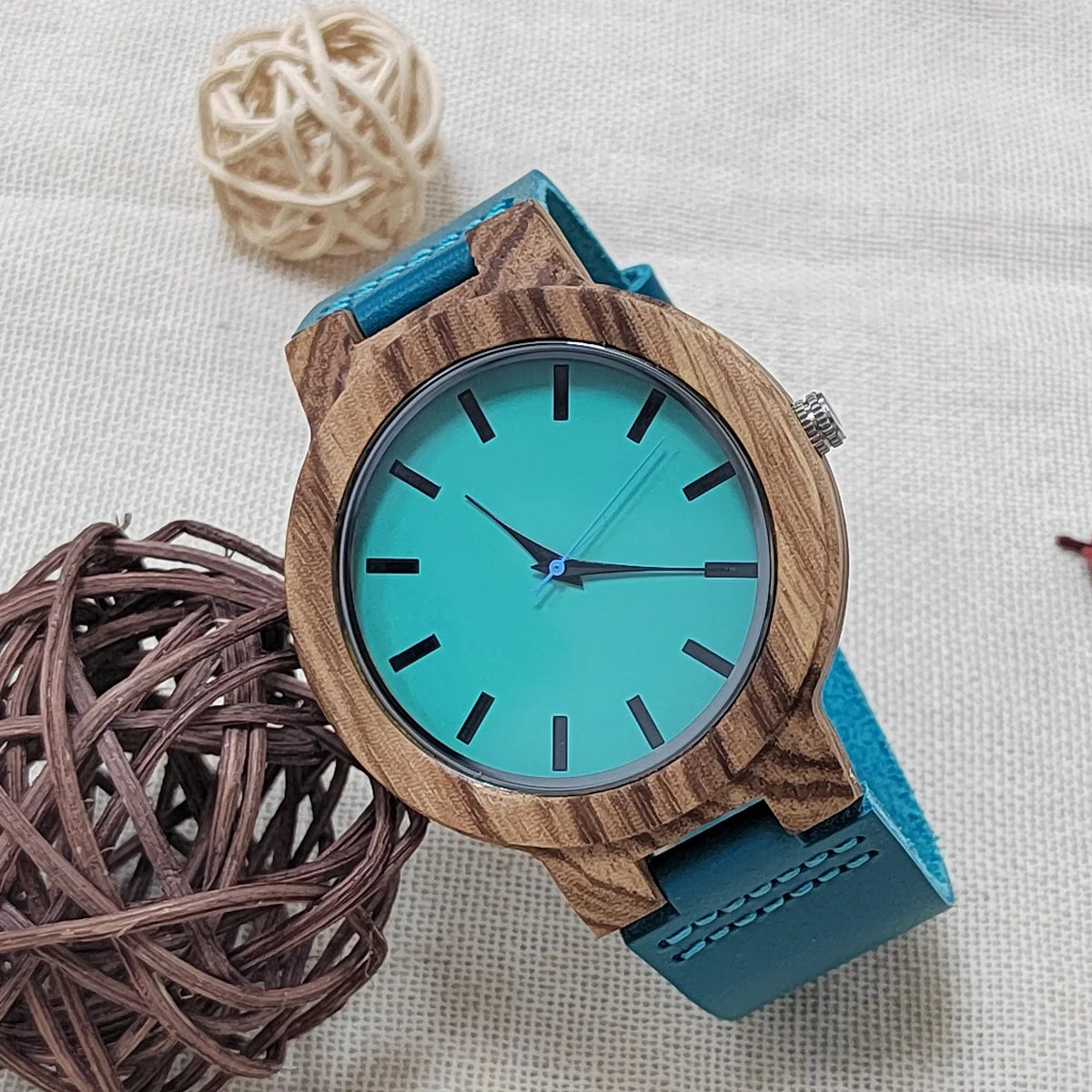 Unisex Classic Analog Face Wooden Wristwatch For Men or Women - Quartz Movement With Leather Strap