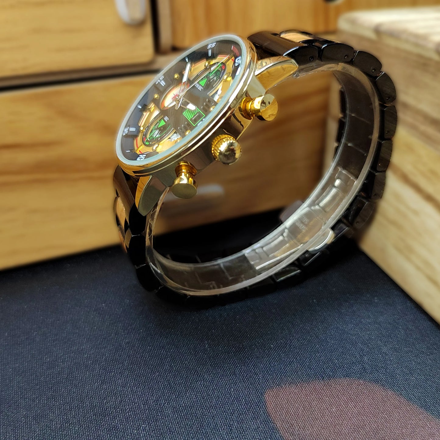 Men’s Wooden Watch With Unique Chronographic Design - Quartz Movement Sports Style