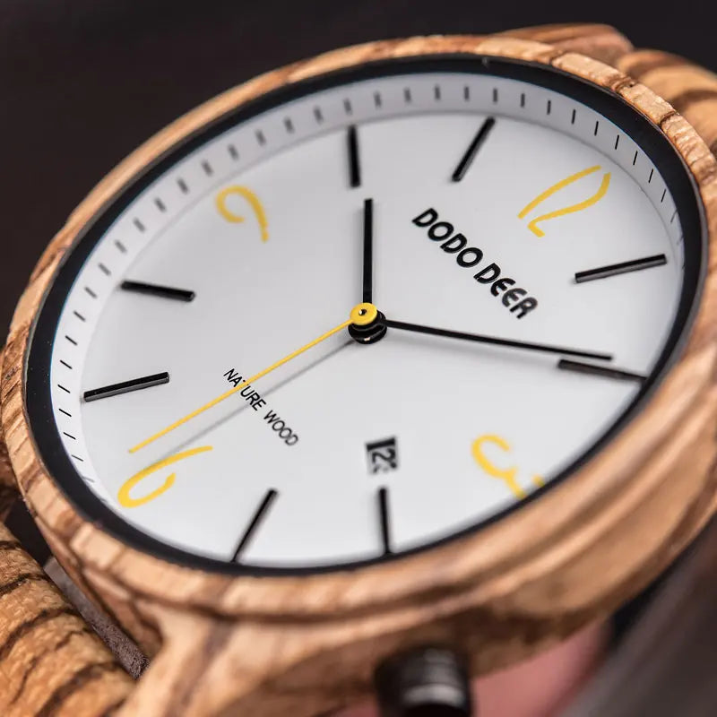 Men’s Wooden Wristwatch - Fashionable Classic Analog Face