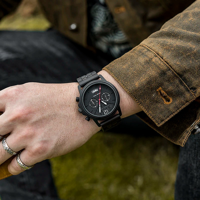 Men’s Classic Fashion Ebony Wooden Quartz Movement Wristwatch - Auto Date Calendar Display