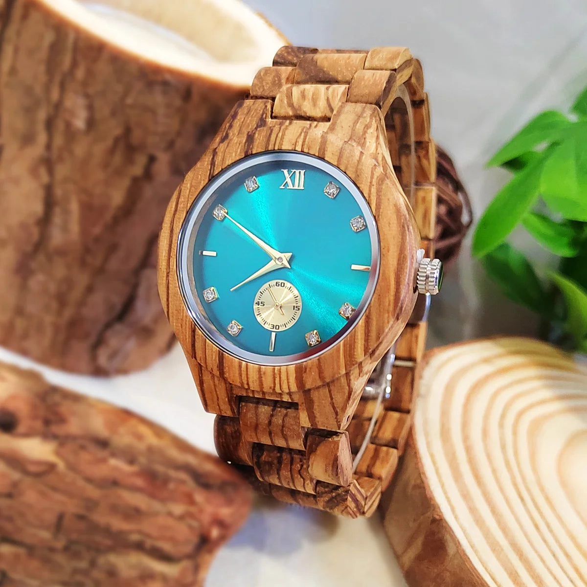 Women's Fashionable Wooden Wrist Watch With Simulated Diamond Dial - Quartz Movement & Analog Face