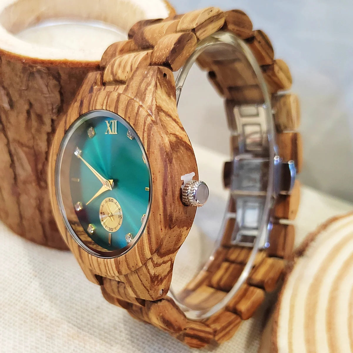 Women's Fashionable Wooden Wrist Watch With Simulated Diamond Dial - Quartz Movement & Analog Face