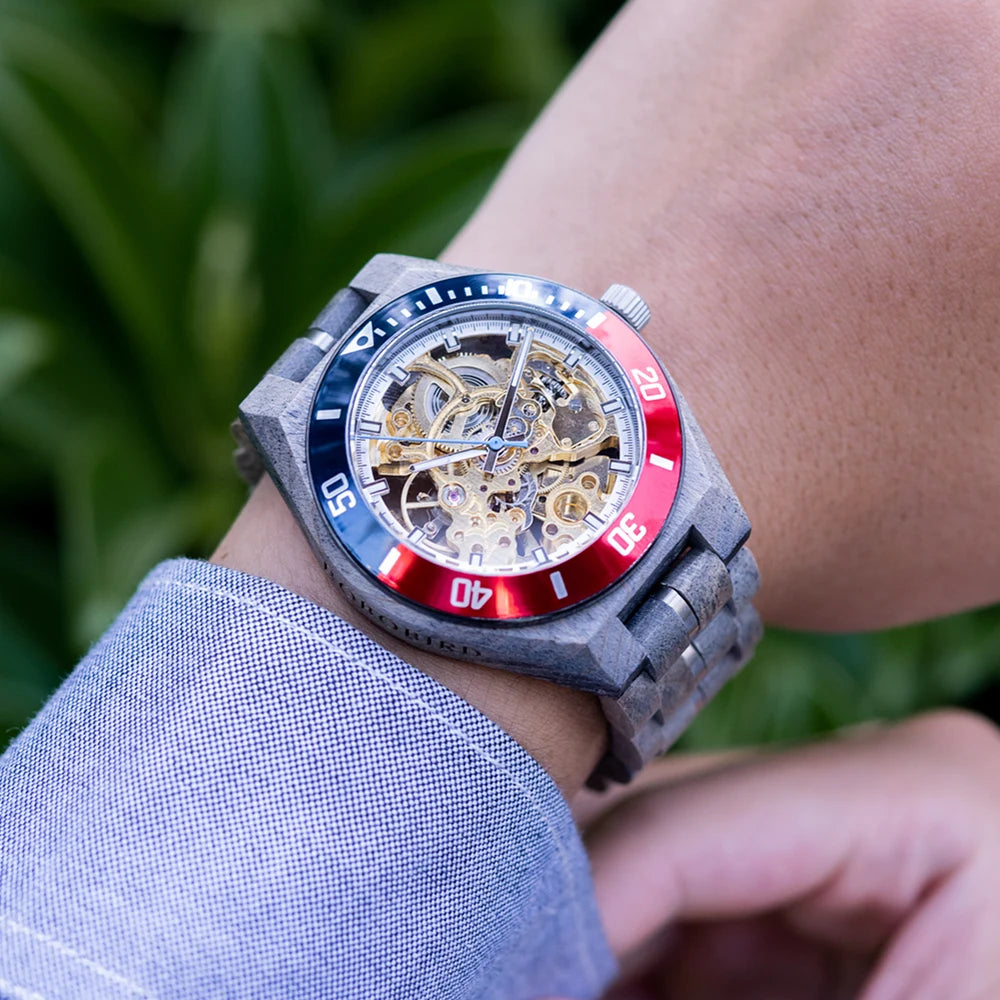 Men's Mechanical Wooden Automatic Watch - Hollow-Carved Mechanical Skeleton Wristwatch