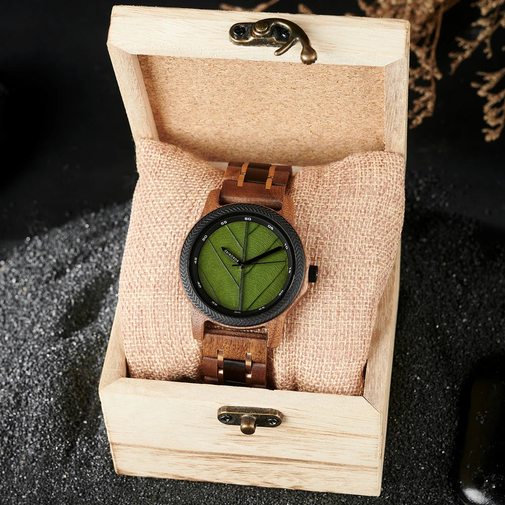 Men's Unique Leaf Dial Design Wooden Wristwatch - Quartz Movement - Analog Display
