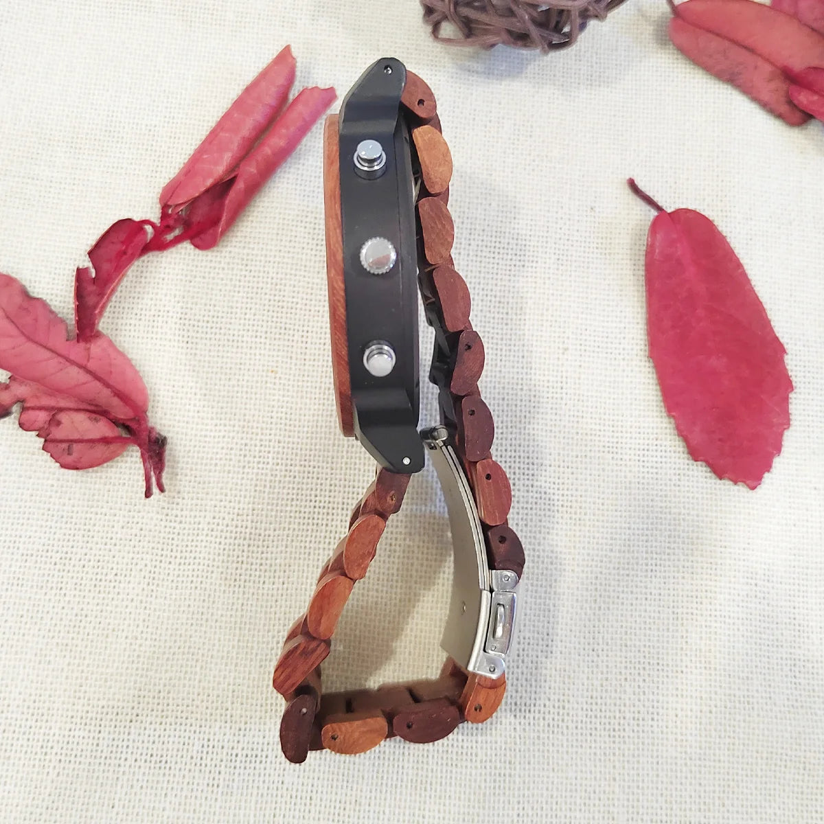 Men's Large Chronographic Dial Wooden Watch - Sports Style With Luminous Hands And Quartz Movement