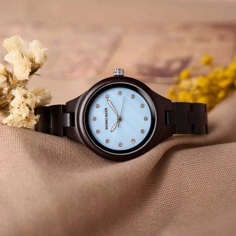 Women’s Classic Retro Analog Watch - Wooden Body And Band With Quartz Movement
