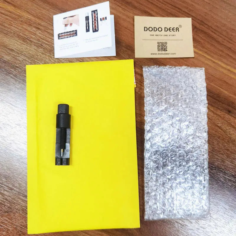 Mens Wooden Face Watch With Leather Wristband - Simple Rustic Timepiece