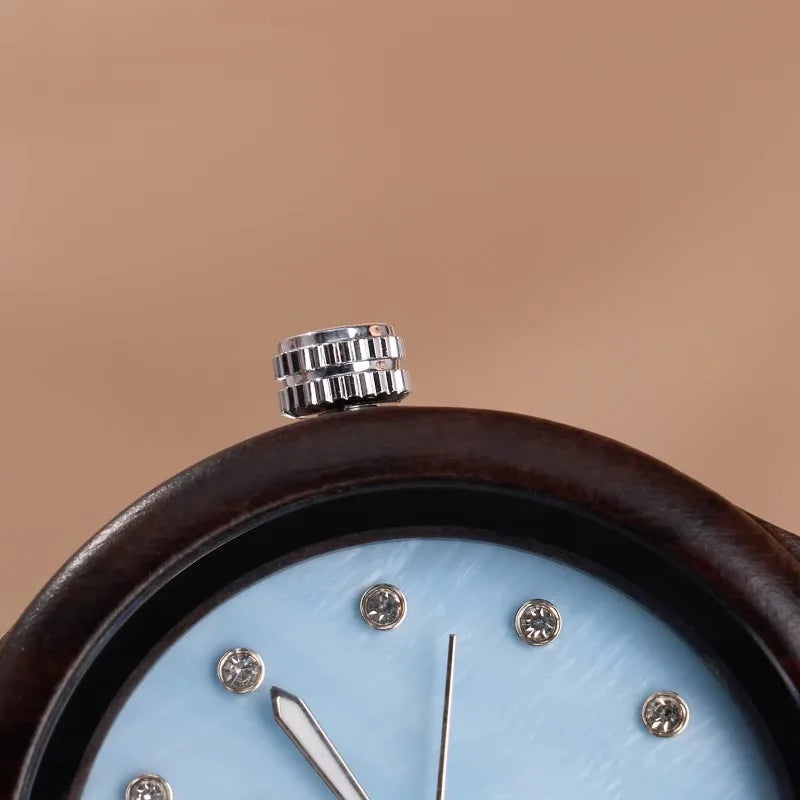 Women’s Classic Retro Analog Watch - Wooden Body And Band With Quartz Movement