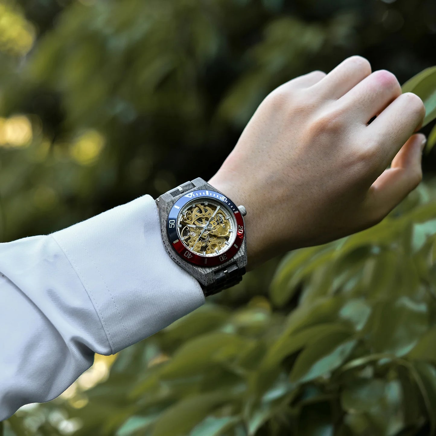 Men's Mechanical Wooden Automatic Watch - Hollow-Carved Mechanical Skeleton Wristwatch