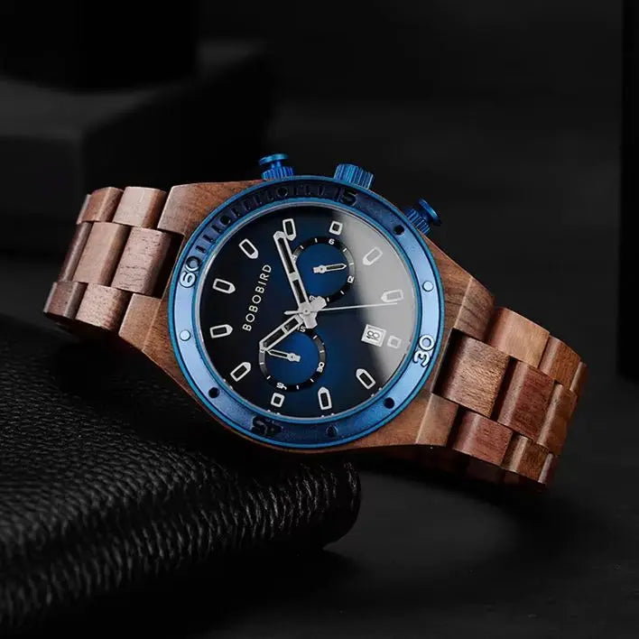 Luxury Men's Wooden Watch With Chronographic Date Display