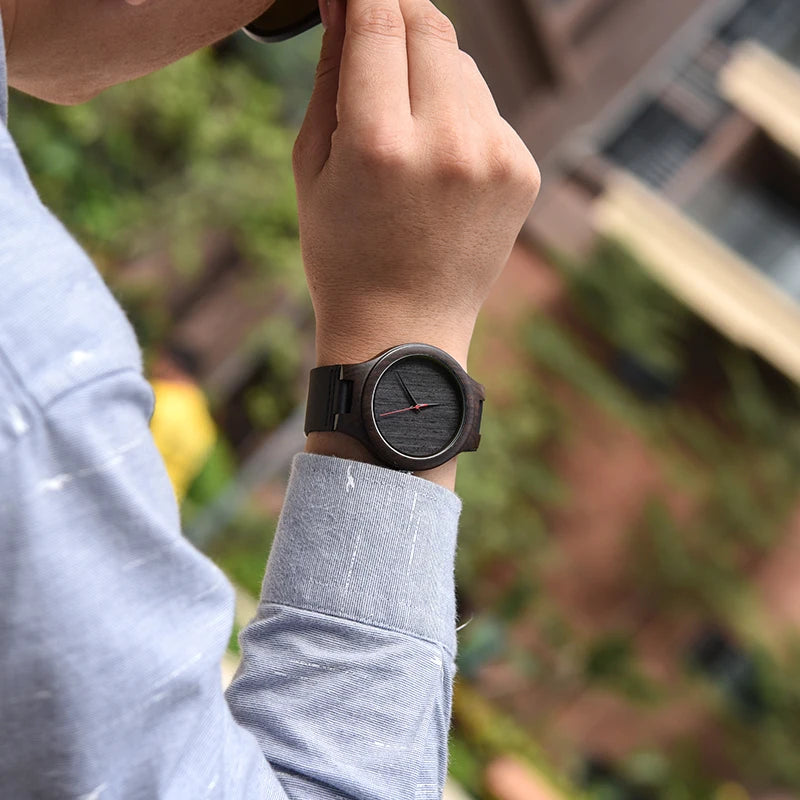 Unisex Analog Wrist Watch With Numberless Face - Simple Style And Leather Band