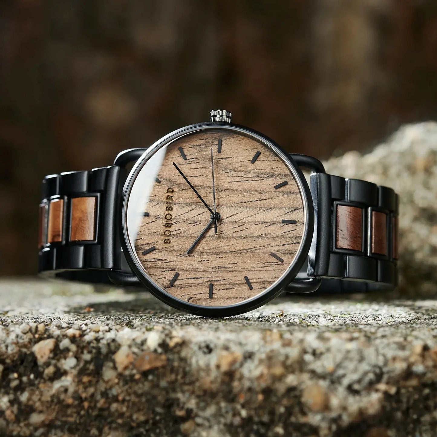 Classic Men's Wooden Watch - Quartz Movement Analog Face Wristwatch for Men
