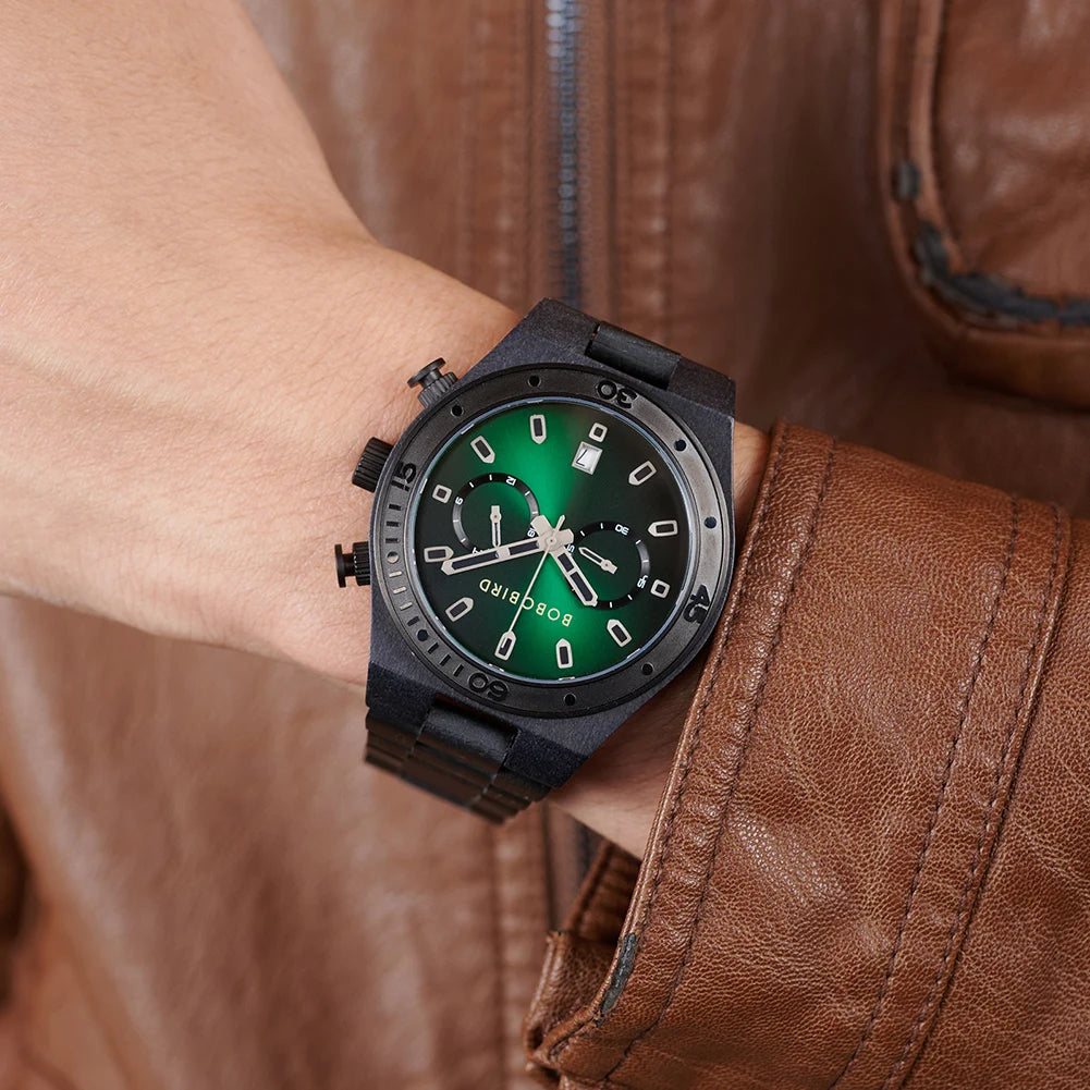Luxury Men's Wooden Watch With Chronographic Date Display